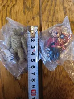 ティディベア　クマのフィギュア 赤いコート 　クラシカル　　2体　セット