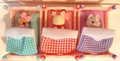 シルバニアファミリー　赤ちゃんベッド＆小さい赤ちゃんセット