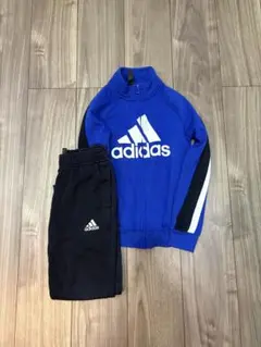 美品　アディダス　キッズ　トップス　パンツ　2点セット　130サイズ