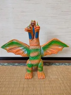 怪獣郷 ソフビ キーラ ブラウン - メルカリ