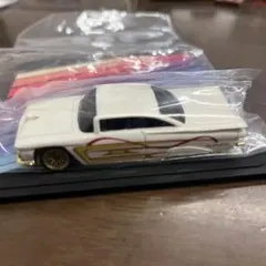 Hot Wheels ホワイト ミニカー ローライダー