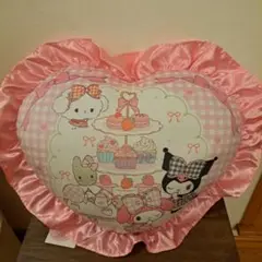 サンリオキャラクター ハート型クッションしまむら青木美沙子新品