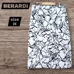 BERARDI　ベラルディ　タイトスカート　白　ホワイト　総丈　2　M　匿名配送