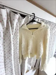 クリーム色 ファー風ニットセーター 長袖