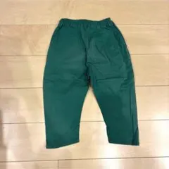 緑のウエストゴムクロップドパンツ
