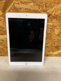 Apple iPad (第6世代) 32GB シルバー 本体