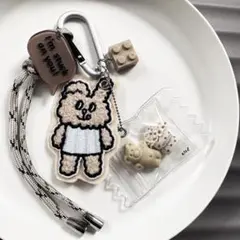 じゃらじゃらキーホルダー ベージュ系