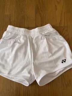 ヨネックス ホワイト ショートパンツ