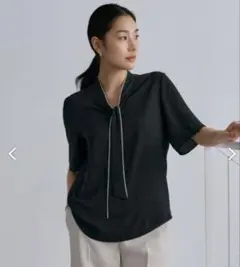 yucca様専用 iCB BackSatinAmunzen 配色ボウタイブラウス - メルカリ