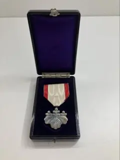 2025年最新】勲八等白色桐葉章の人気アイテム - メルカリ