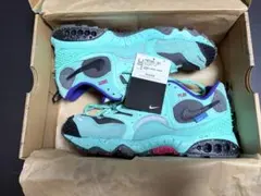新品　UNDEFEATED Air Terra Humara エアフマラのサムネイル