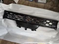 新車外し】新型クロスビー MND1S 純正 フロントグリル（ブラック使用