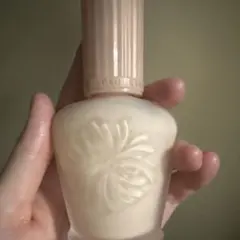 PAUL & JOE モイスチュアライジング ファンデーション プライマー 01