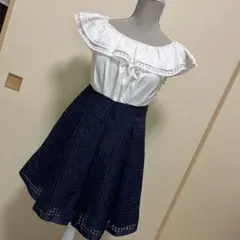 マーキュリーデュオ　オフショルにもなるワンピースのサムネイル