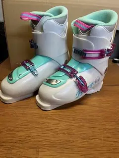 Item thumbnail for item 618ee7b5-5a40-44b2-9e3b-d77a6eadc2a0