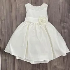 週末限定お値下げ　新品未使用　オフホワイトドレス 花装飾付き