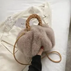 2way ふわもこ ファーバッグ グレーベージュ 編みハンドル 巾着 韓国