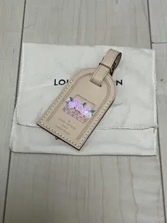 louisvuitton☆限定フラワートランクネームタグ ヌメ革 未使用品 louisvuitton☆限定フラワートランクネームタグ ヌメ革 未使用品