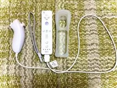 Wiiリモコン　ホワイト　カバー付き