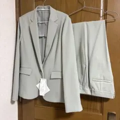 ミントグリーン ジャケットとパンツのセットアップ　　新品