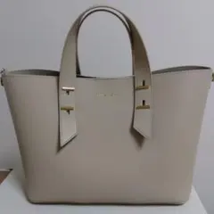 CHARLES & KEITH バッグのサムネイル