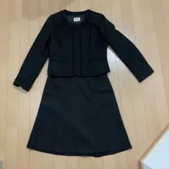 黒いスーツ レディース ジャケットとスカート セット