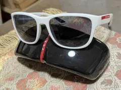 PRADA LINEA ROSSA プラダリネアロッサ TWK4J2白サングラスのサムネイル