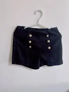 黒 ボタン付き ハーフパンツ Mサイズ
