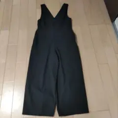 UNIQLO Vネック オールインワン M