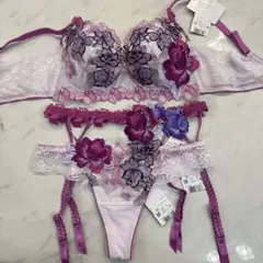 サルート 98【新品タグ】サルート　ヴィクトリア♡サルート店舗限定　キャミソール ワコール/Wacoal/salute/サルート/店舗限定/98G/98グループ