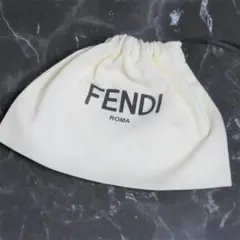 新品FENDIロゴポーチ巾着袋保存袋小物入れ化粧品メイク収納フェンディブランドのサムネイル