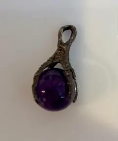 アメジストのペンダントトップ