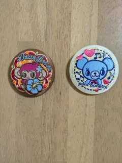 ナルミヤ　キャラクターズ　刺繍缶バッジ　ビスケット2つ