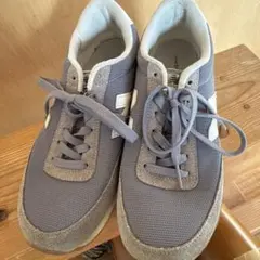 Item thumbnail for item 00dc17b3-3757-43fd-a570-ce78b6367cb9