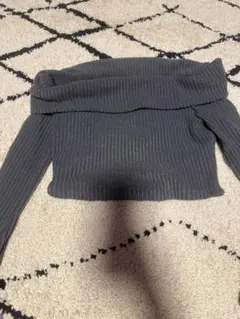 オフショルダーリブニット グレー