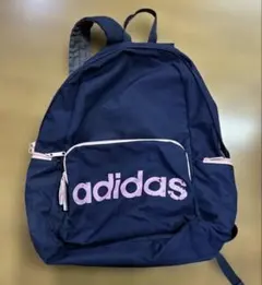 adidas ネイビー リュック