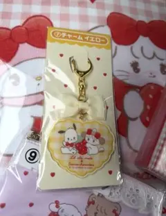 Lil ala mode ×サンリオ当りくじ　チャームイエロー　ポチャッコ