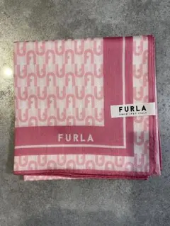 【新品】　FURLA ロゴパターン ハンカチ ピンク