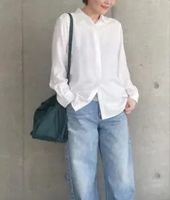 【UNIQLO】レーヨンブラウスのサムネイル