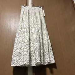 新品　フレアロングスカート ホワイト/ブラック柄