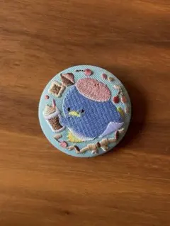サンリオ タキシードサム 刺繍デザイン缶バッジ