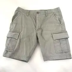 カーキ　カーゴショートパンツ