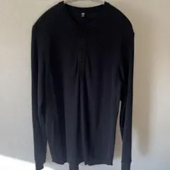 ユニクロ　サーマルヘンリーネックシャツ　ブラック