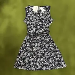 BeBe 花柄 ノースリーブ ワンピース 130