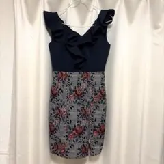 an フリル付きネイビー花柄キャバ ミニドレス