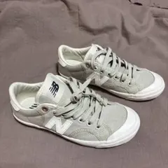 New Balance スニーカー ライトグレーのサムネイル