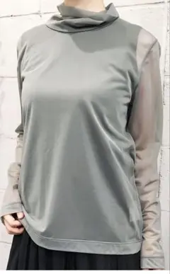 タートルネック　シアー　トップス ライトグレー