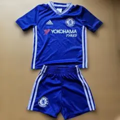 アディダスサッカーユニフォームのサムネイル