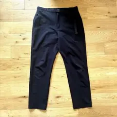 DESCENTE アンクルパンツ ストレッチ テーパード 撥水のサムネイル