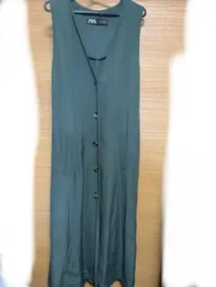 ZARA オリーブグリーン ノースリーブ　ジレ